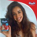 Disha Patani Instagram - If your pooch is not eating well, maybe he isn’t eating right?  Try introducing @Droolsindia Real Chicken and Liver Chunks in Gravy into your pets diet for a lip-smacking treat that’s as tasty as it is healthy and hydrating. Serve it solo or mixed with kibbles. Your pets are sure to lick their bowls clean!  #DroolsIndia #FeedRealFeedClean #DroolsGravy #ad