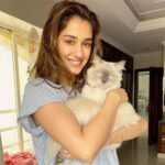 Disha Patani Instagram - Keety and me @bellajasminegokukeety 🌸