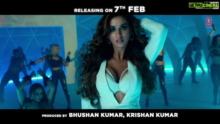 Disha Patani Instagram - Unleash Your Malang Side With #HuiMalang! Song out now: Link In Bio #4DaysForMalang #7FebWithMalang #Malang @anilskapoor @adityaroykapur @khemster2 @mohitsuri @aseeskaurmusic @vedsharmaofficial @kunaalvermaa @haarshlimbachiyaa30 #LuvRanjan @gargankur82 @bhushankumar @jayshewakramani @luv_films @tseries.official @tseriesfilms @malangfilm