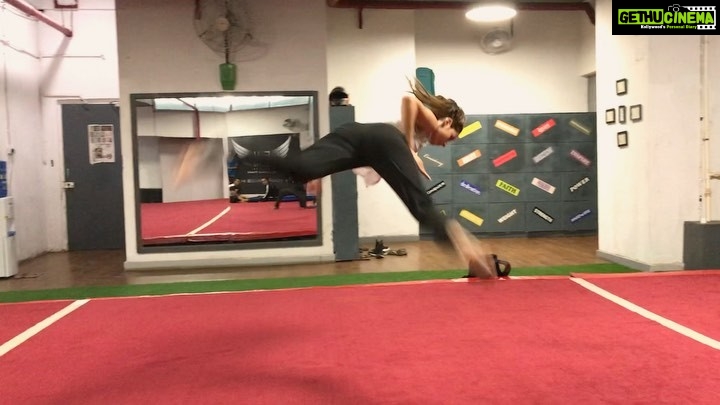 Disha Patani Instagram - Miss training, trying to learn the butterfly (B) kick , still long way to go 😬💪🏽