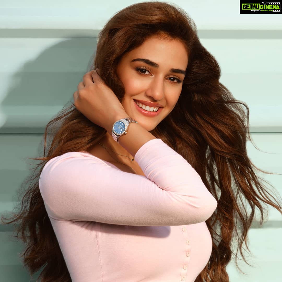 Disha Patani Instagram - All I need is some sunshine and #FossilStyle 🌸 @fossil.in #FossilIndia