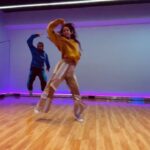 Disha Patani Instagram – Juss chillin🐤 choreography @ankan_sen7 shot @shariquealy 💃 #spicytydollasign 🦆