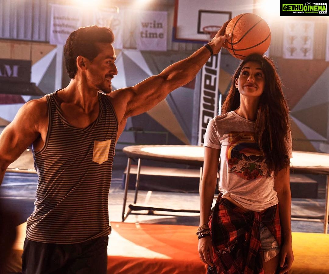 Disha Patani Instagram - Watch the rebel and his love story unfold! #OSaathi OUT TOMORROW! @tigerjackieshroff #SajidNadiadwala @khan_ahmedasas @foxstarhindi @Nadiadwalagrandson @TSeries.official @wardakhannadiadwala #Baaghi2onMarch30