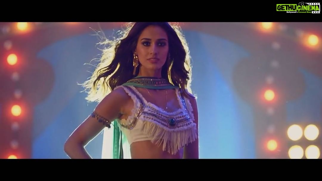 Disha Patani Instagram - Put your dancing shoes on – 2 hours to go! #Mundiyan out at 11AM. @tigerjackieshroff #SajidNadiadwala @khan_ahmedasas @nadiadwalagrandson @foxstarhindi @tseries.official @wardakhannadiadwala #Baaghi2onMarch30