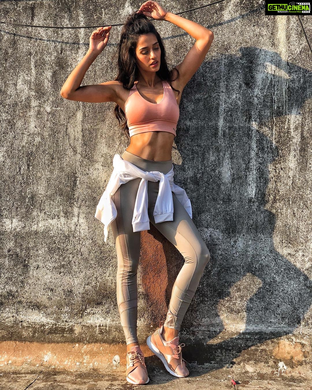 Disha Patani Instagram - @pumaindia coming soon❤️💪🏻