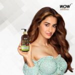 Disha Patani Instagram - I love it when my hair is healthy even in monsoons. all thanks to WOW Skin Science Apple Cider Vinegar Shampoo! It's the reason i have a good hair day every day. The secret to my #WOWHairDays. Grab it now at www.buywow.in! #WOWSkinScienceIndia #PamperWithWOW #NatureInspiredBeauty