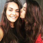 Disha Patani Instagram - Love is in the air💕💕 my sanischeee @sanja_s24 all the best for your new journey, my love and wishes are always with you, and I am sure you will shine brighter than the star my sister❤️ love youuuuu❤️💪🏻
