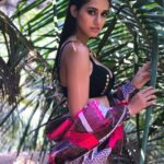 Disha Patani Instagram - Picture credits @pratinavpratapsingh 😜😊 #behind the scenes @cosmoindia ❤️