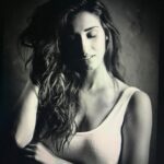 Disha Patani Instagram – Lost in my food thoughts ❤️ picture @rohanshrestha 🙏🏻🙏🏻