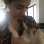 Disha Patani Instagram - That looking into the eyes kind of romance🐒🌸🌸🌸 #hashhyyy ❤️❤️❤️❤️, love these tiny loving creatures ❤️