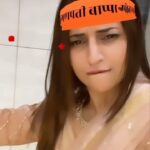 Divyanka Tripathi Instagram - Jab sab khatam hote hain...Apun shuru hote hain!😜 #GanpatiBappaMorya #MouryaRe #divyankatripathidahiya #viralvideo #TrendingReel