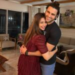 Divyanka Tripathi Instagram – Party is ‘You Next To Me’!
Best decision was getting married to you…you made all the other following decisions easy for me. 
Happy 5th Anniversary my love 
@vivekdahiya