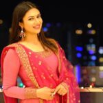 Divyanka Tripathi Instagram – Let’s blur unwanted & focus on what makes us smile…at least for a day…and let that day be every ‘today’.😊♥️

My beautiful pink outfit by @datetheramp 
Jewelry @statementsbyfr 
Styled by @stylingbyvictor @sohail__mughal___
Assisted by @radhika_agrawal475