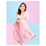 Divyanka Tripathi Instagram - 💘