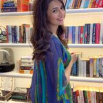 Divyanka Tripathi Instagram - Let's read books instead of what's in people's mind. #FavouriteCorner #InspireNotConspire