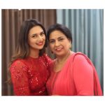 Divyanka Tripathi Instagram - Mummy, It comes so naturally to you - Love, affection, guiding us and pampering us. I can confidently say, you are leaving no stone unturned to spoil us rotten. Thank you for choosing to become my mother. #HappyMothersDay. Love, Divyanka