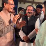 Divyanka Tripathi Instagram - Heart warming talks with Ex-CM Mr Shivrajsingh Chauhan. Bhopal-The City Of Lakes