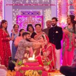 Divyanka Tripathi Instagram - #Ishra's re-Shaadi sequence with family. Won't we miss them all? #YehHaiMohabbatein #WeddingAlbum @StarPlus @ektaravikapoor