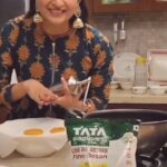 Divyanka Tripathi Instagram – Tell me what is your favorite Diwali food memory in comments!!! My favorite Diwali memory is sharing my mother’s home cooked Diwali chakli with my sister and brother back in Bhopal.

Lighting up my Diwali by recreating the same taste with @TATA.Sampann ingredients. 
@VivekDahiya look at all the goodness of taste that’s coming your way!😉
@MohitMalik1113 @Additemalik what’s your favorite Diwali food memory!?? If you want some lipsmacking recipes created by Chef @SanjeevKapoor, and win a chance to meet him or get gift hampers from Tata Sampann – give a miss call on 8828800699 or visit http://bit.ly/2_GetRecipes

Filmed by @Redfeatherent