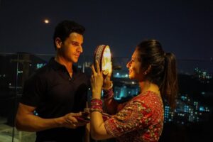 Divyanka Tripathi Instagram - Our Karwachauth♥️
#TwoMoonNight