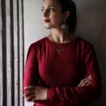 Divyanka Tripathi Instagram - Why fit in when you were born to stand out? @vivekdahiya photography