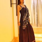 Divyanka Tripathi Instagram - 💙 #DrapeDress Outfit @sghouseofdesign Styling @stylingbyvictor #SohailMughal Makeup @sharukh_khan902_