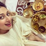 Divyanka Tripathi Instagram - Start your day with a Hearty Lunch! End it with...? #DaalBaati