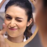 Divyanka Tripathi Instagram - Hey you! Tensed? Look at the challenge, dead in the eye &....Wink!😉 #NoChallengeNoFun #WinkAndWin