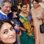 Divyanka Tripathi Instagram – I’m my friends’ favorite- #SelfieStick!!😛🤳
#MataKiChauki at ‘my all time Fav’ Sudha ji’s.