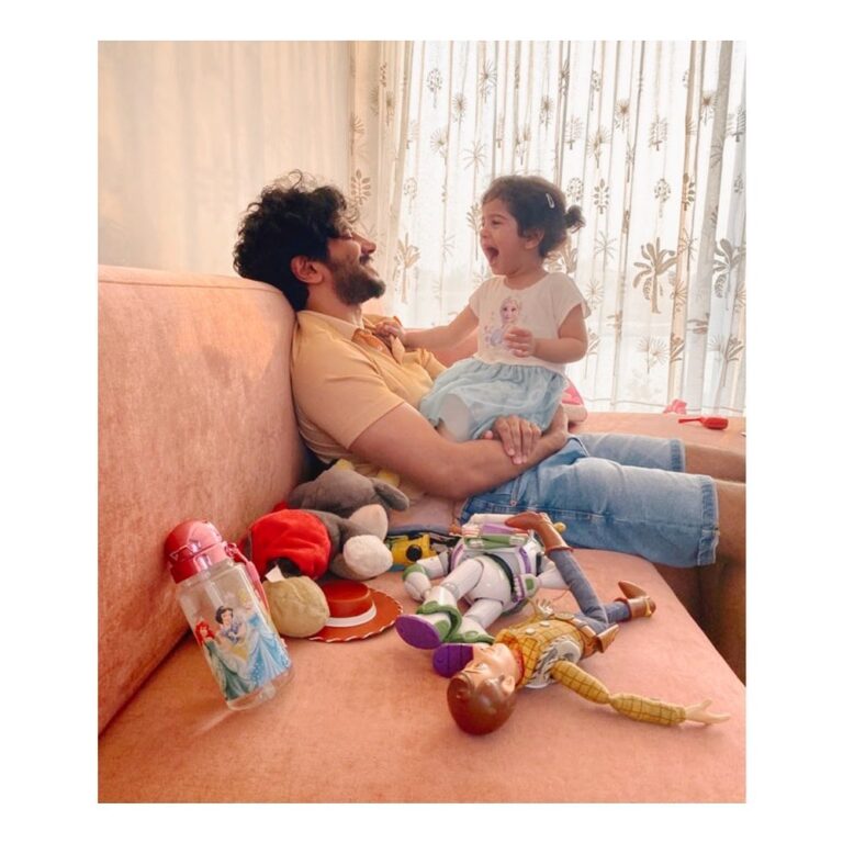 Dulquer Salmaan Instagram - Happiest birthday darling Marie. You’ve got every one of us acting your age while you insist, “Im a big girl now!” Maybe you’re right. You’re fast growing up, speaking in full sentences now. 3 years old you’re a big girl now. Twirling in your princess dresses. Creating your own games now. Telling us stories, you’re big girl now. Walking on your own. Running now. Learning how to jump, you’re a big girl now. Slow down darling Marie, be a baby still. Like the day we saw you for the first time. Held you and heard your cries for the first time. The day they thronged the hallways, to meet an angel for the first time. Be that baby girl still, we havnt had enough. Though forever more you’re our baby. Even when the world says, she’s a big girl now. Don’t rush, darling Marie, stay our baby girl still. #pappasattemptatapoem #youhavethateffectonus #happymaryamday #myangelbaby #cantbelieveit #youarethreeyearsold #loveyoutothemoonandback #ourbabygirl