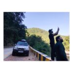 Dulquer Salmaan Instagram - Road trip after ages !! Such beautiful country this ! #kurupcaptures #travelstoshoot #nethravathi #bestpartofthebestjobever #barefoot #bestcompany #100series #arb #thule 📸 @djsekhar