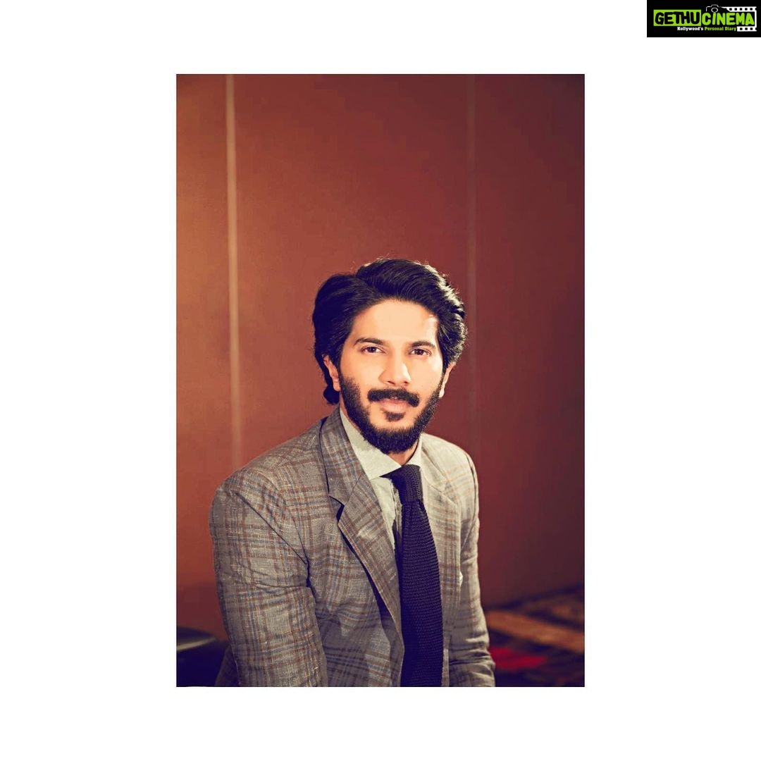 Dulquer Salmaan Instagram - Sorry ?! You were saying ? #preppy #butnotastudent #howsad #30snot20s #brightside #daddytoacutie Jacket : @suitupbysaliljaisingh Shirt : @thewickett Pants : @gasjeans Pocket square : @thetiehub Styled by : @abhilashatd Assisted by : @dipteeagarwal and @shivani.sarin Images : @vaishnavpraveen @thehouseofpixels