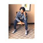 Dulquer Salmaan Instagram - Can I sit down now ? #howmuchtopose #toomucheffort #toolazytostand #bitofadiva #onlywithmyteam Jacket : @levis_in @levis T shirt : @bhaane Tracks : @hm Shoes : @nike Styled by : @abhilashatd Assisted by : @dipteeagarwal