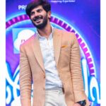 Dulquer Salmaan Instagram - Thank you @mediaonetv.in for inviting me to be a part of #Pravasolsavam2019 ! Had a lovely time in Doha and I feel only love for all those who attended and for the beautiful country of Qatar ! @stephendevassy @thevijayyesudas @iamnareshiyer and everyone else who performed like rockstars and made it easier for me ! As always thank you @osmanabdulrazak and @gabbana.life for the threads ! 📸 Found him. Thank you @mdn_k_mdu for the great click ! #doha #pravasolsavam #onstage #beforehespeakhissuitbespoke