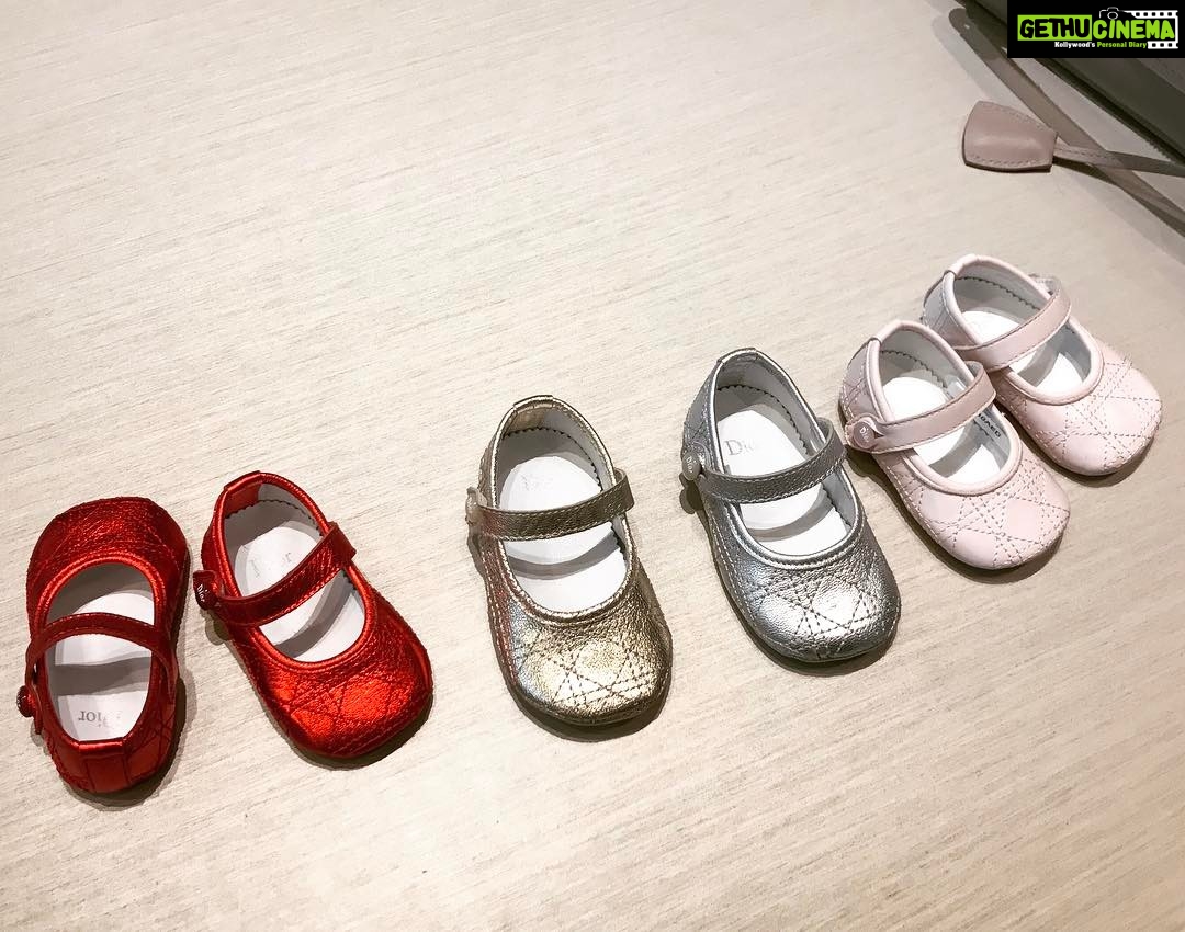 Dulquer Salmaan Instagram - Choices galore 🤓 !! #shoejunkie #princessdiaries #pleasedontgrowup #somanycolours #bliss #dollshoes