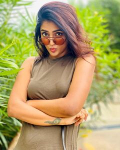 Eesha Rebba Instagram - Sunshine on my mind🌼☺️

.
.
.
#happysunday