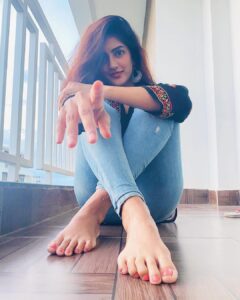 Eesha Rebba Instagram - Keepin’ it simple🌸