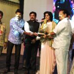 Eesha Rebba Instagram – Was presented the Ugadi puraskaralu award for Best Actress #Amithumi by AndhraPradesh state Govt. and Film chamber of commerce 🙏🙏🙏 beautiful way to start the new year .