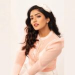 Eesha Rebba Instagram - Eyes tell what words can’t 💕 . . Photography - @shareefnandyala Styling - @nischayniyogi Hair & makeup - @pranathibandi Location - @studiolluxe #eesharebba