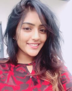 Eesha Rebba Instagram - Good morning folks #londondiaries #goodmorning #happygirl London, United Kingdom