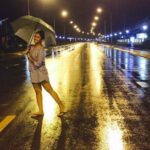 Eesha Rebba Instagram - Yay its raining 😘☔️ #Hyderabad #rain #monsoon #love #dance #raindance #raindrops #dreamer #eesharebba #tollywoodactress #instagrammer #yourseesha #eesha #actress #insta_celebrities_official