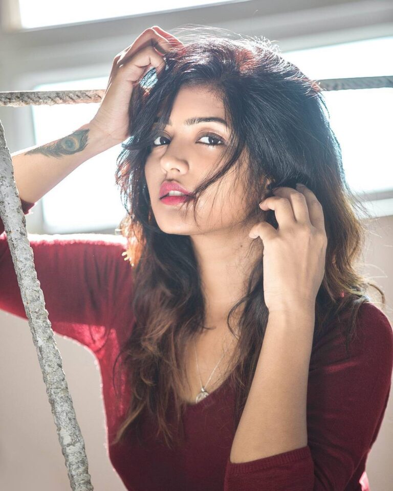 Eesha Rebba Instagram - My fav 😍 Thanks @karthik_pallati_photography 😁 #celebrityhoodofficial