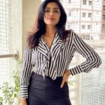 Eesha Rebba Instagram - I think a lot, but I don’t say much! 🤓🖤 . . . 📸 @nologicphotos #eesharebba