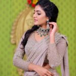 Eesha Rebba Instagram - 🦋🦋 . Outfit: @vaishaliagarwal_ Jewellery: @kalasha_finejewels Styled by @officialanahita Makeup : @venkateshparam