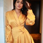 Eesha Rebba Instagram - 🐥🐥 Outfit: @houseofshachi Styled by @officialanahita Assisted by @khushibagga04 Jewellery: @accessoriesbyanandita Pic: @seethauday Makeup : @venkateshparam Hair : vamshi #eesharebba