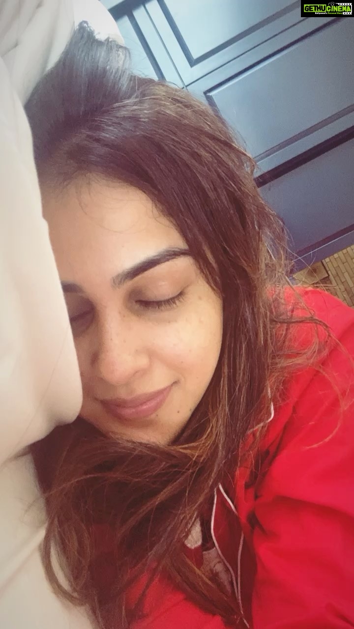 Genelia D'Souza Instagram - One of those “Main Apni Favourite Hoon” kinda mornings