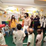 Genelia D'Souza Instagram - Today is International Childhood Cancer Day @riteishd and myself visited Tata Memorial Hospital to meet the kids.. These children are fighting life threatening diseases and when a child is unwell it’s not just the child but the entire family that is broken and in distress.. But there is cure and the doctors and the staff at Tata hospitals and most hospitals are working tirelessly to bring an end to this disease.. If you can help spread awareness or help in any way that makes childhood cancer a distance dream, it would truly help.. We did our bit with @impacctfoundation .. Try and do yours and help a child live his/her future❤️❤️❤️