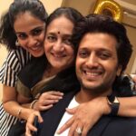 Genelia D'Souza Instagram - Dearest Aai .. I wish you a happy birthday and I hope that all the best things only come your way.. Making you proud of us, is our mission at home.. Thank you for being such an amazing inspiration to us.. How blessed and fortunate Am I, that you are not only his mother but my friend.. Love you and aspire to always be like you ... Happy Birthday Aai ❤️