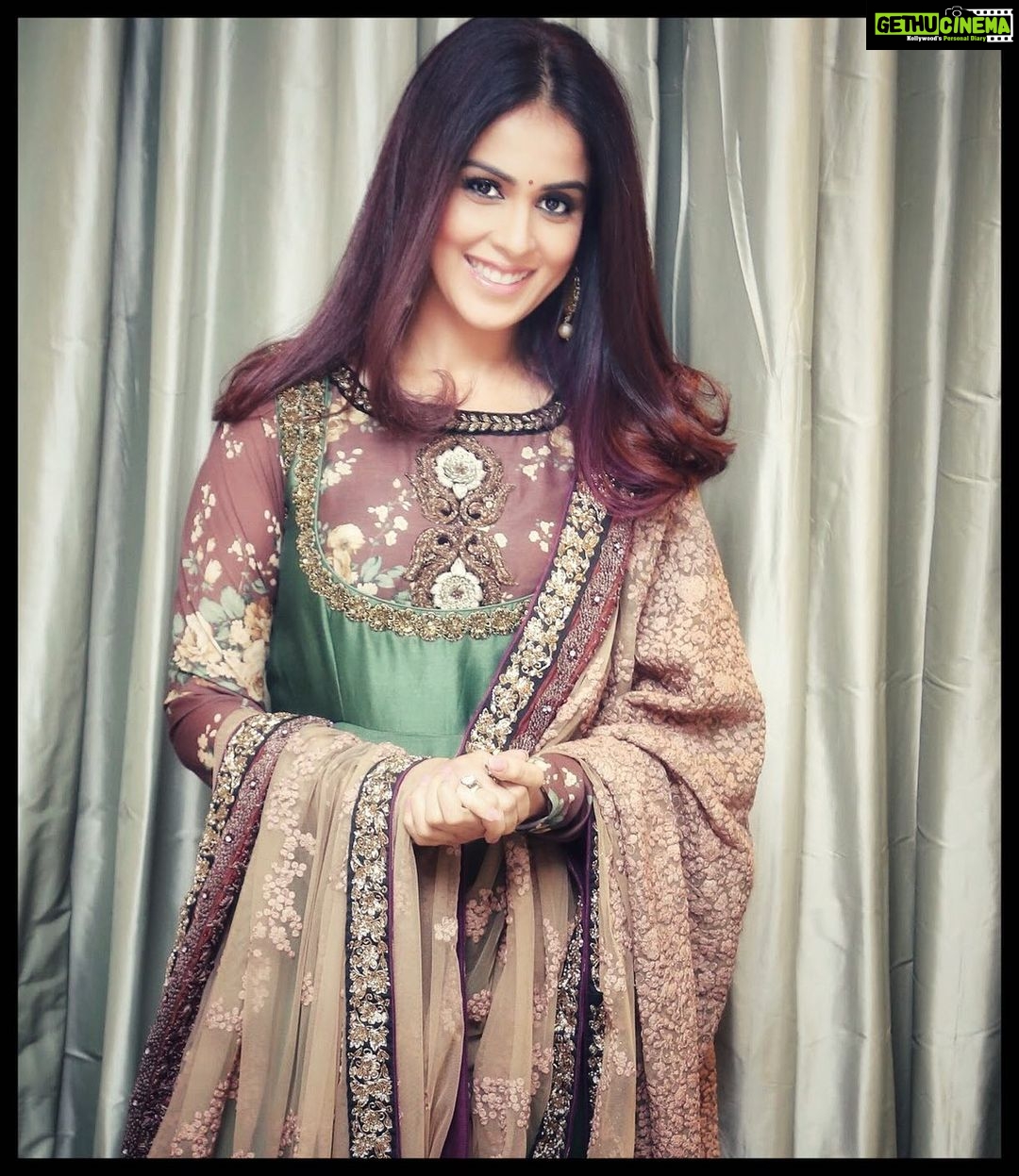 Genelia D'Souza Instagram - Your kids don’t need a perfect mom, they need a Happy one👩👦👦