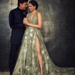 Genelia D'Souza Instagram - An evening to remember #iifa20 In my stunning outfit @mmalhotraworld @manishmalhotra05 Jewels: #manishmalhotrajewellerybyraniwala1881 Styling: @manishmalhotra05 @chandniprakash Shoes: @charles&keith Hair: @daksh_hairguru Makeup: @asangma84 Photographer: @kadamajay Agent : @nandita_sachdev @showdiaries_kwan